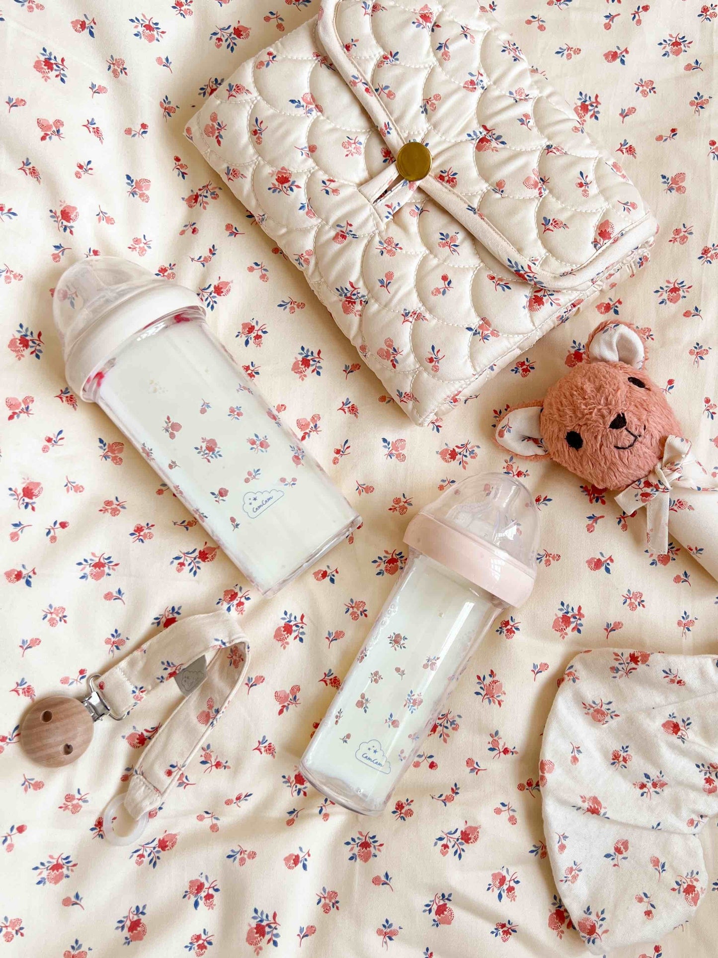 x CAM CAM Copenhagen Baby Bottle - Berries 210ml